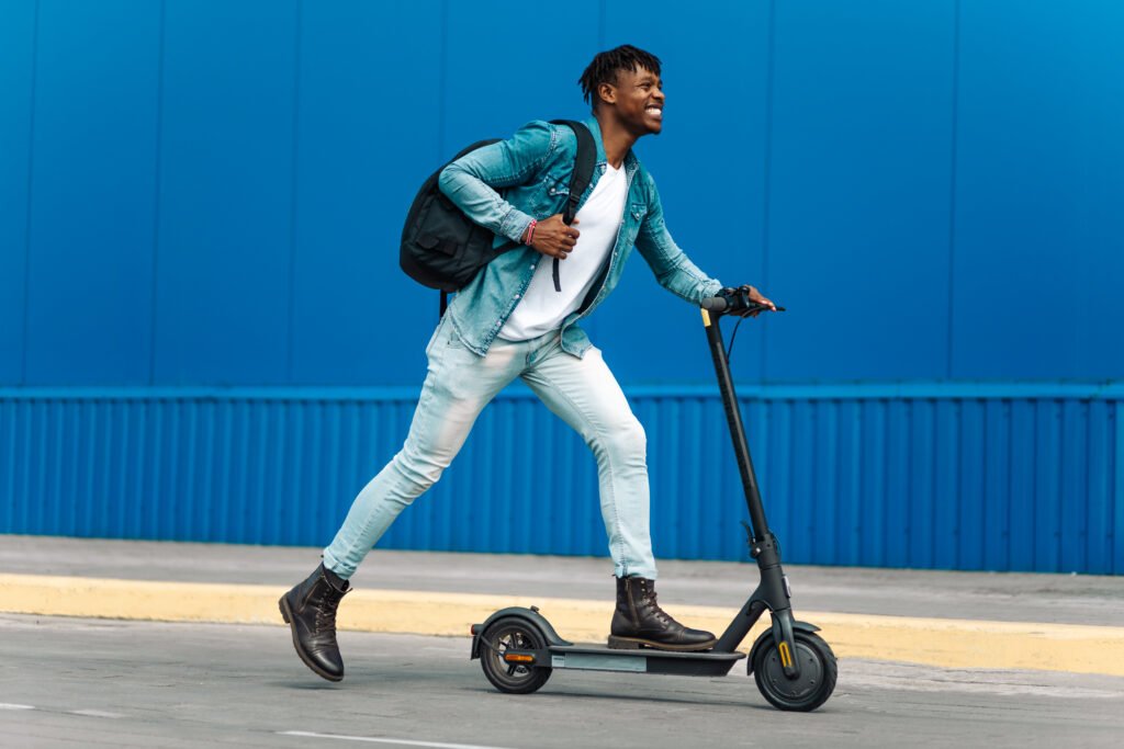 Louer une trottinette électrique à Dakar (Sénégal) : la nouvelle solution de mobilité urbaine
